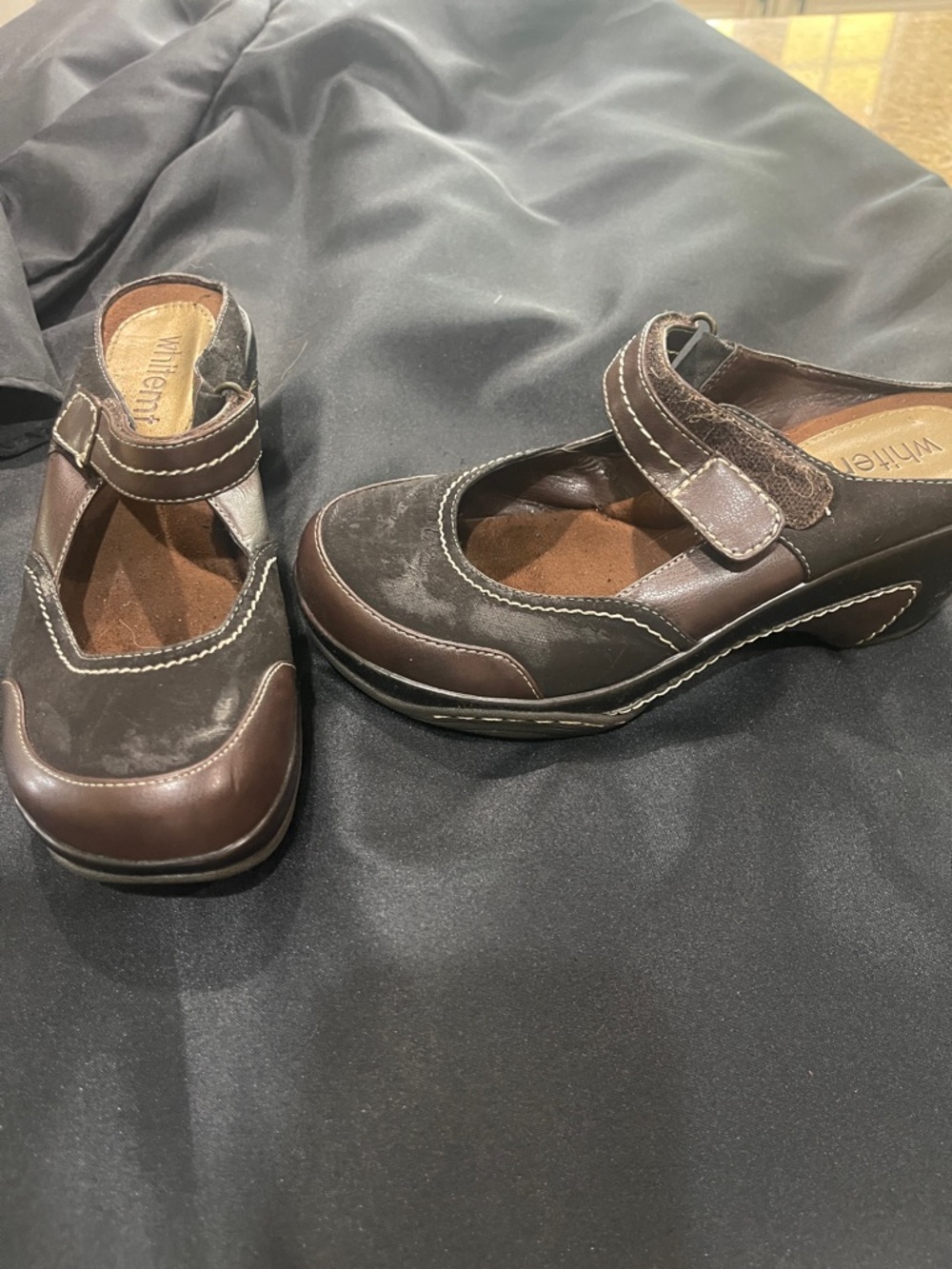 White Mountain Women's Brown Mary Jane Clog Mules